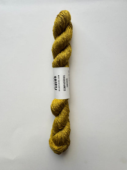 Seda Mulberry 100% — Teñida con tintes naturales