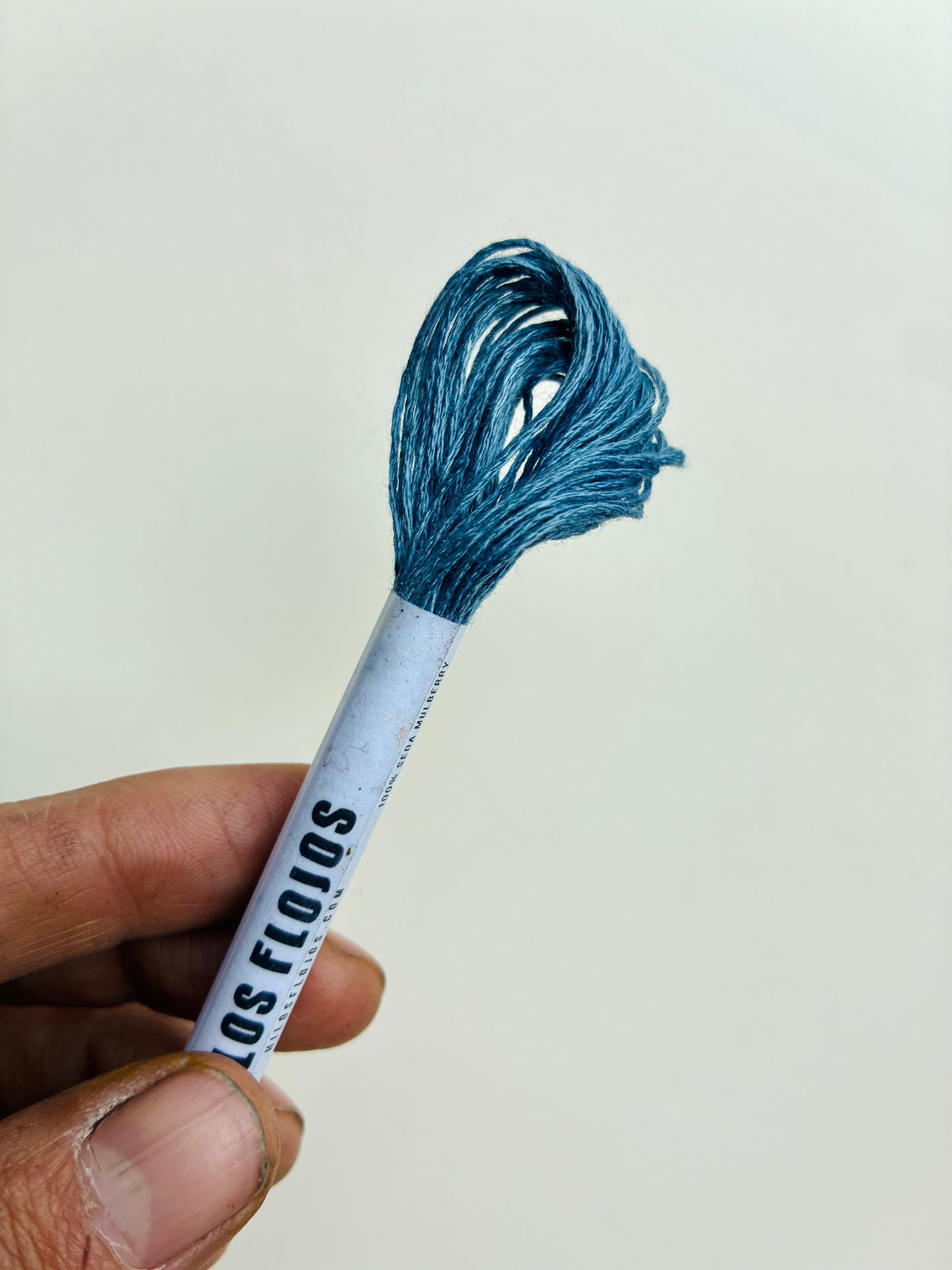 Hilo de Seda Mulberry teñida naturalmente