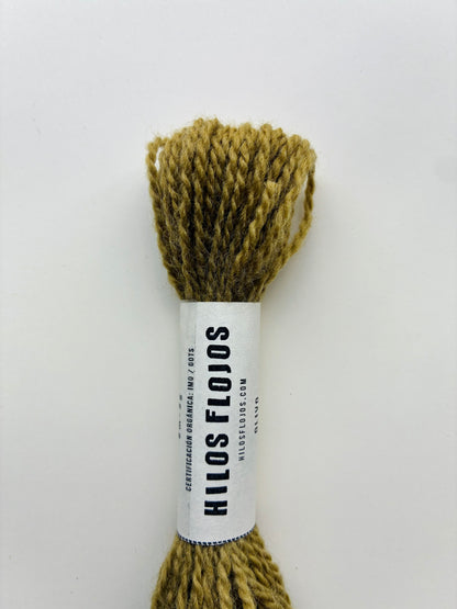 Hilo de lana merino orgánico teñido naturalmente