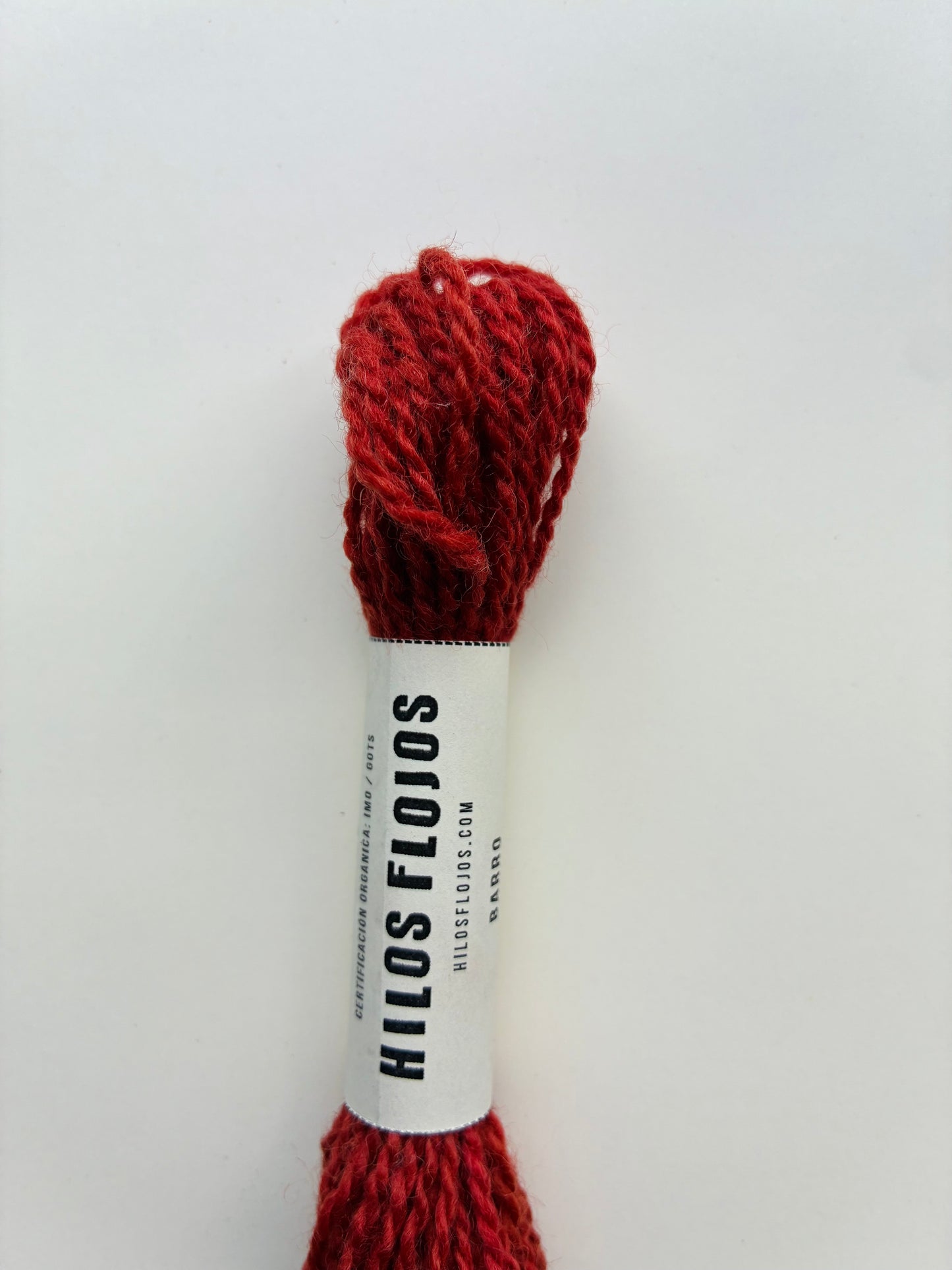 Hilo de lana merino orgánico teñido naturalmente