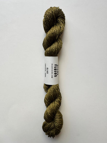 Seda Mulberry 100% — Teñida con tintes naturales