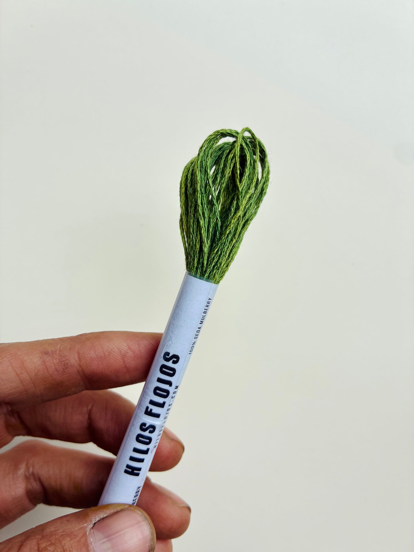 Hilo de Seda Mulberry teñida naturalmente